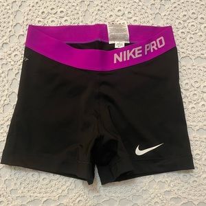 Nike Pro 3” shorts